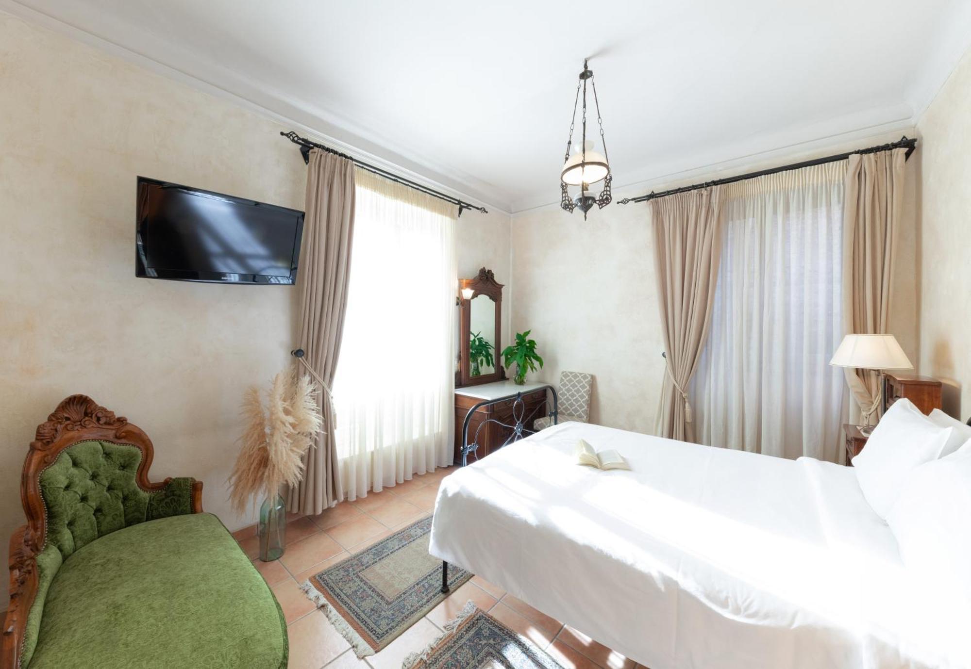 Standard Double Room,1208196199:JPEG
